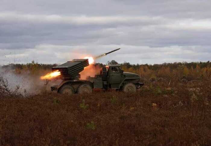 Ворог зосереджує резерви на Покровському, Курахівському та Времівському напрямках, - військові