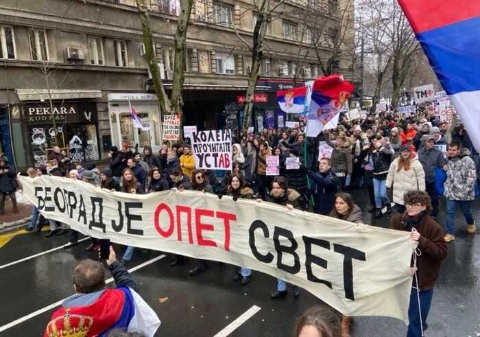 У Сербії студенти вийшли на протест проти політики президента Вучича